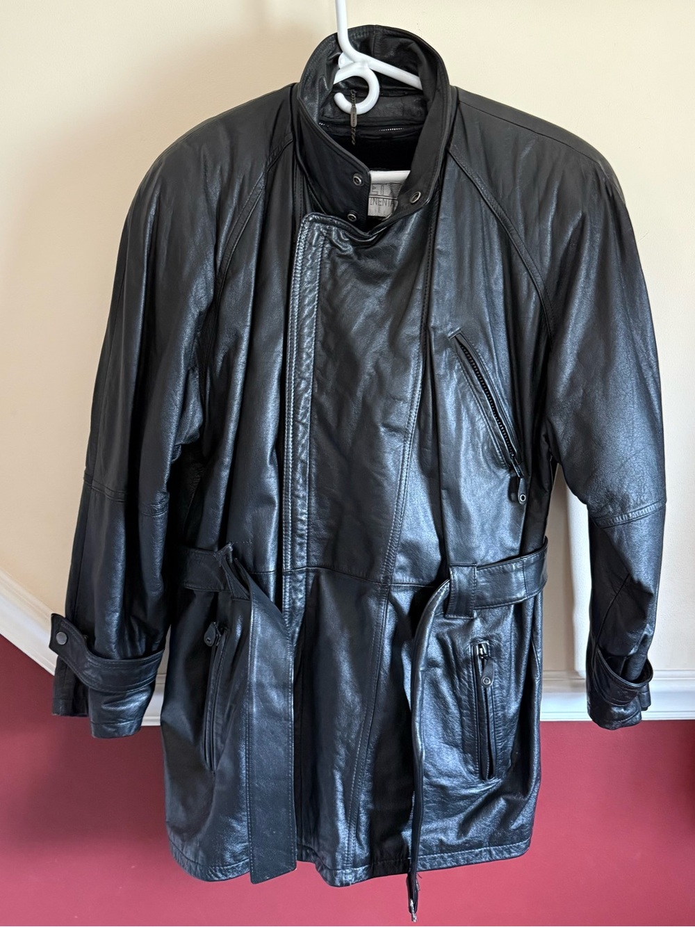 Comet Intercontinental Men’s Large Black Leather Trench-Style Coat Lined Belted